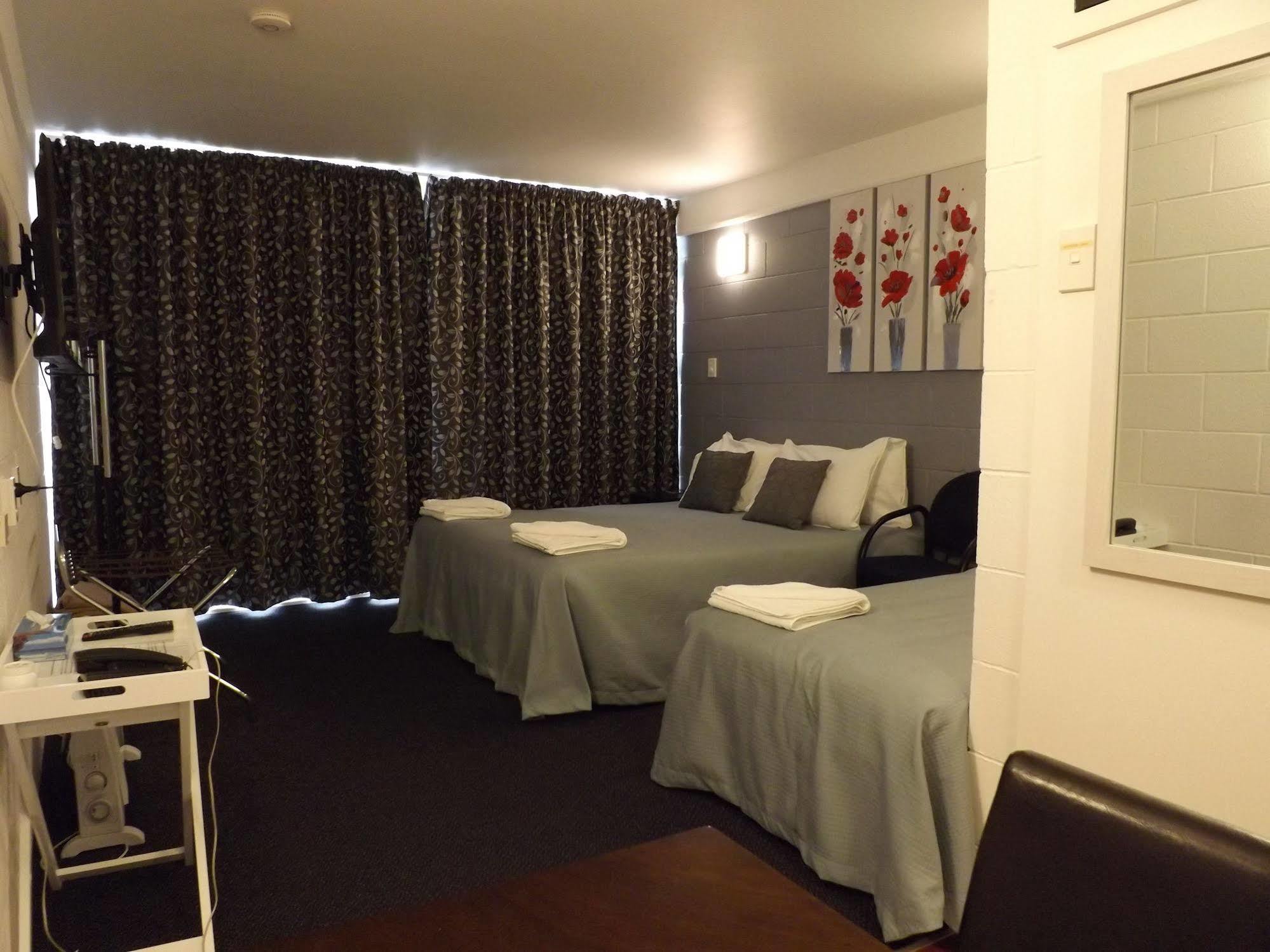Raceway Motel 旺格努伊 外观 照片